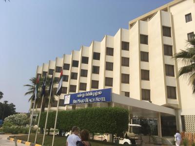 Prohlídka hotelu Bin Majid Beach Hotel 