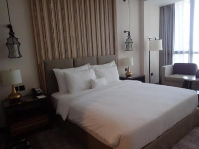 Prohlídka nově otevíraného hotelu v Salalah.