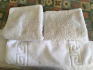 “Čisté” ručníky po výměně všeho druhu. Přivonět nechcete...
