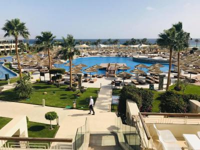 Prohlídka hotelu Sensantori