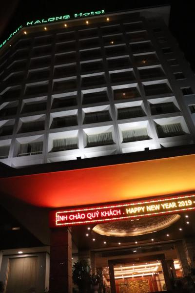 Hotel s výhledem na Dračí zátoku