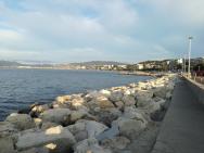 Cannes přístav