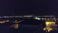 Výhled na přístav a Crkvenici z balkónu byl večer krásný.