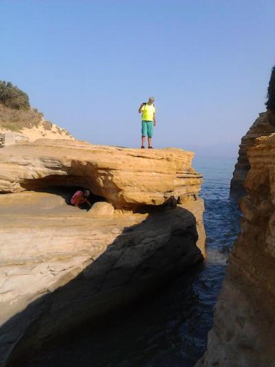 Nádherné pobřeží v Sidari Canal D´ Amour