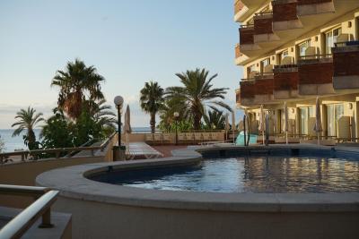 Santa Susana - HTop Royal Sun