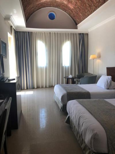 Slušný hotel dál od moře