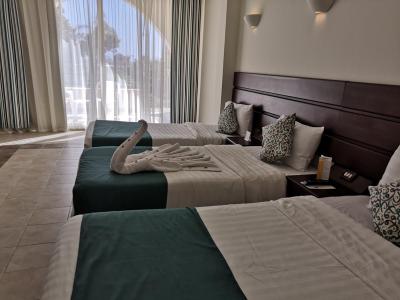 Prohlídka hotelu Three Corners Equinox ****