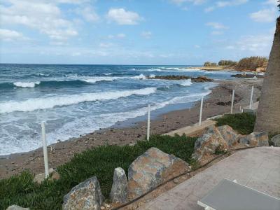 Příště jiný hotel s lepší pláží