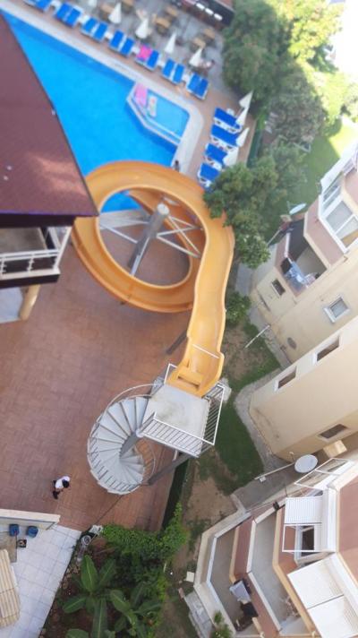 Hotel dobrý okolí velmi rušně