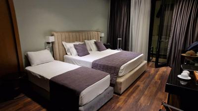 Recenze dle mého pocitu hotelu Supreme a okolí - Albánie 