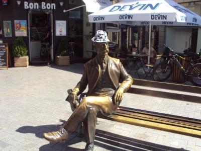 Slušný hotel odpovídající standardu.