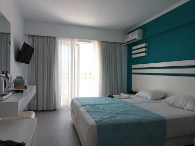 super hotel a služby