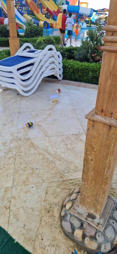 Hawaii Paradise Aqua Park Resort