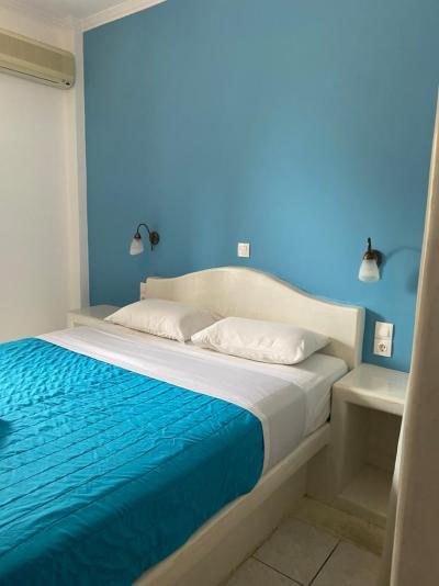 Recenze hotelu Sail Inn *** (Řecko - Santorini - Kamari)