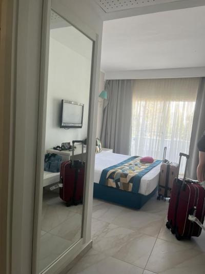 S přivřením očí průměr