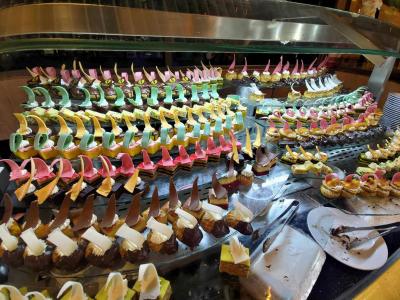 Hotel super , moře :-(