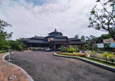 Průměrný hotel u nádherné pláže