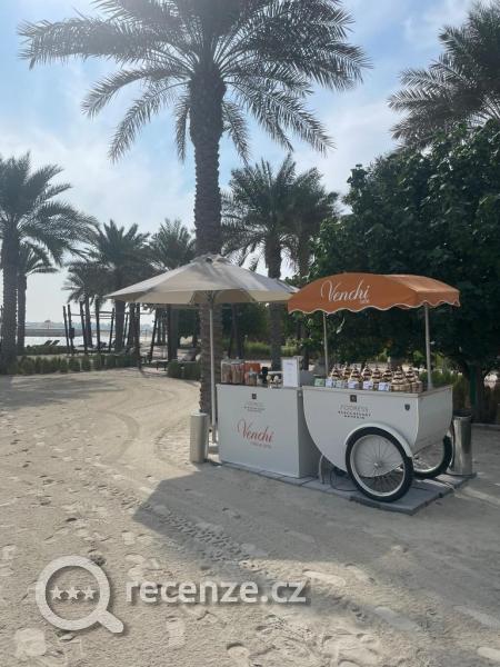 zmrzliny na pláži