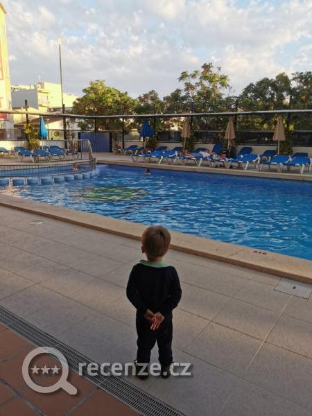 Bazén u hotelu 