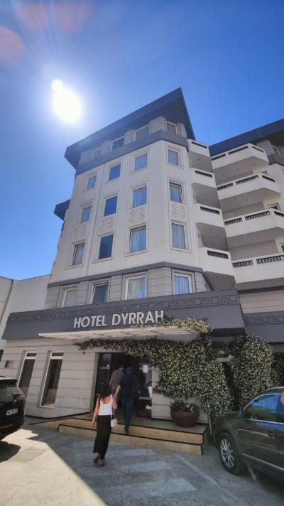 Prohlídka hotelu Dyrrah